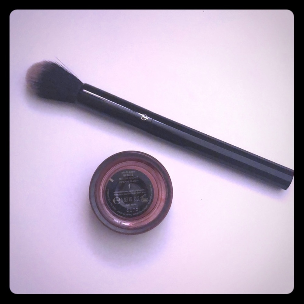 Clé de Peau cream blush + brush